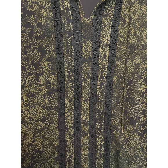 WHBM Woman’s pullover shirt Med Sage Green black leaf print sheer lined - Picture 3 of 7